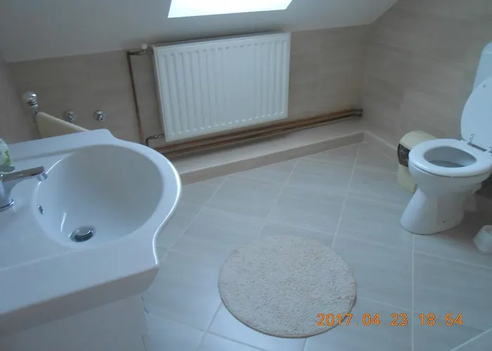 Boglarka Apartmanhaz דירה *